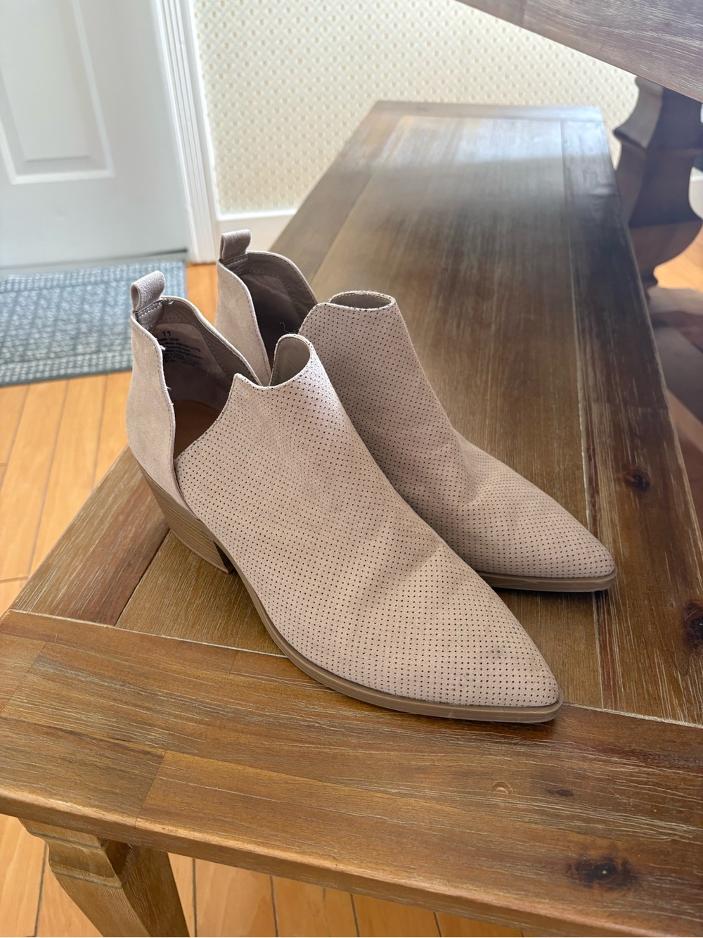 Universal Thread Women's Cari Slip-On Cut Out Ankle Bootie in Taupe size 11